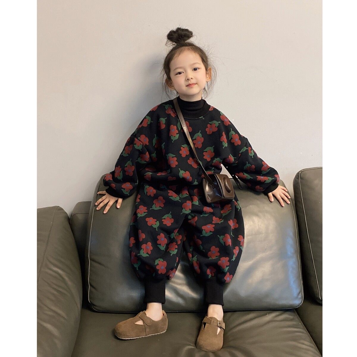 优选 儿童套装男女童秋冬款韩版加绒花朵套装中小童冬季加厚休闲