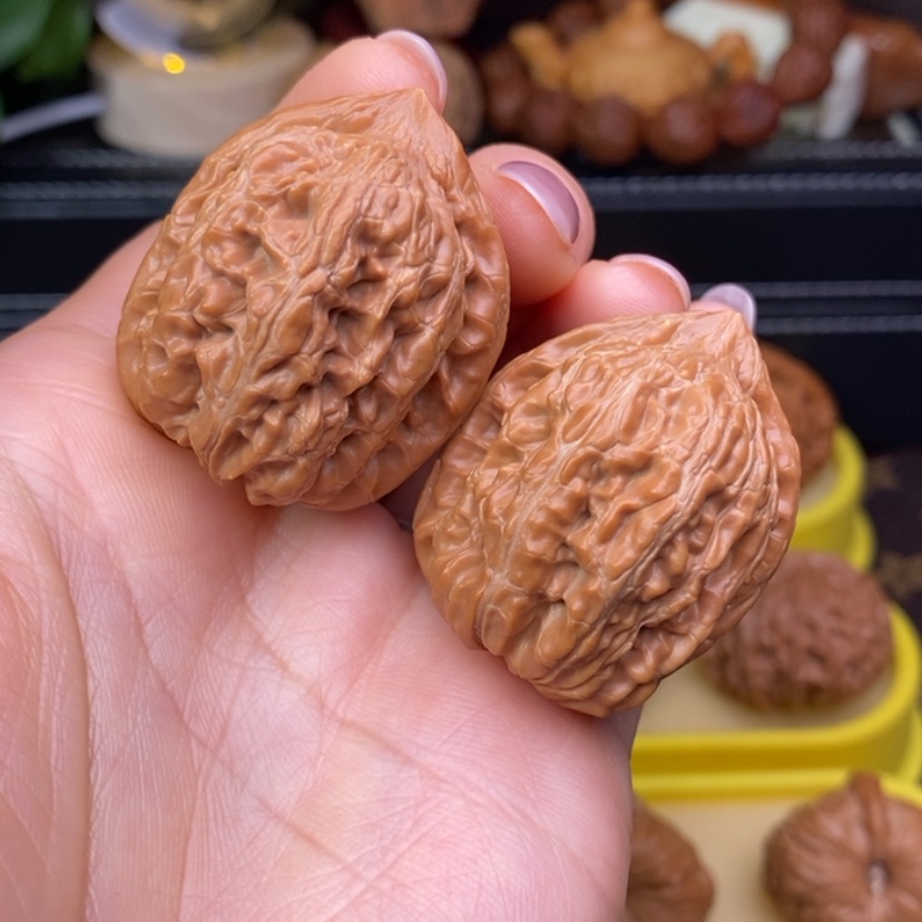 【闪购商品】文玩核桃手串赤龙