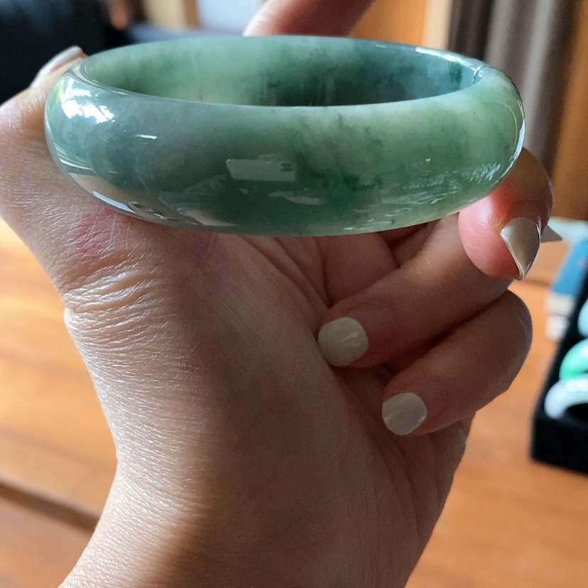 【闪购商品】翡翠手镯未镶嵌赫***萱