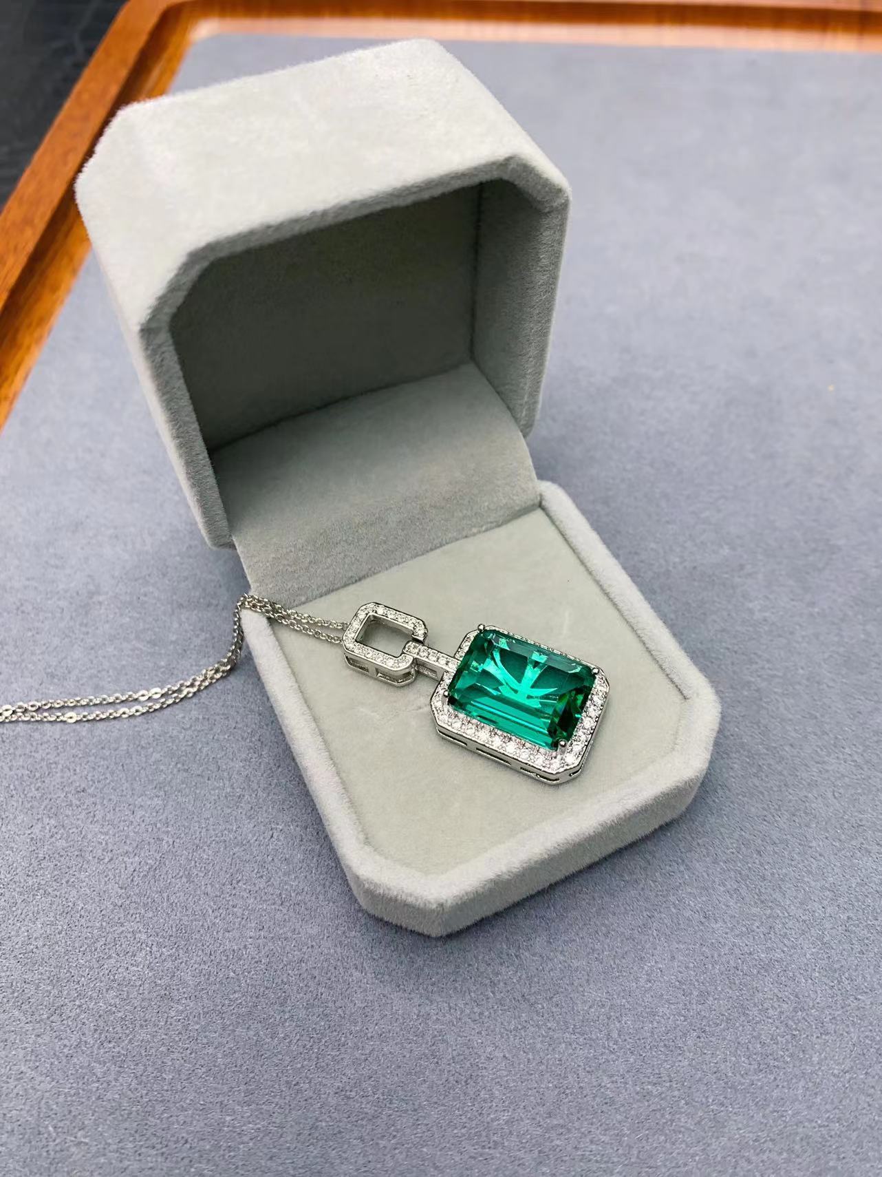 中缅矿区【HF317碧玺吊坠】