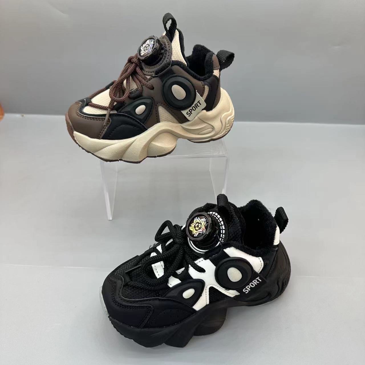 大棉旋转扣A835皮面儿童鞋休闲潮鞋贴片底百搭时尚运动鞋27-37