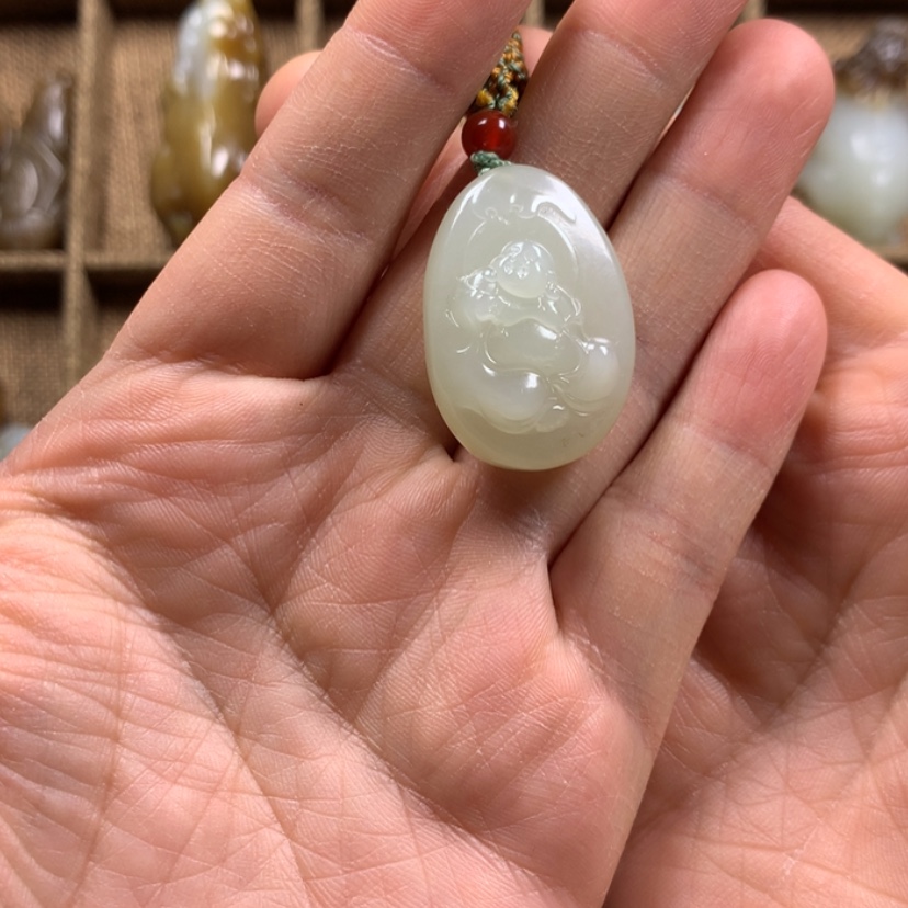 【闪购商品】和田玉（糖玉）颈饰未镶嵌青****1