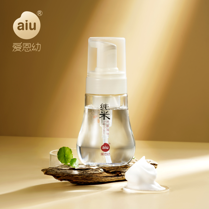 洁面泡沫