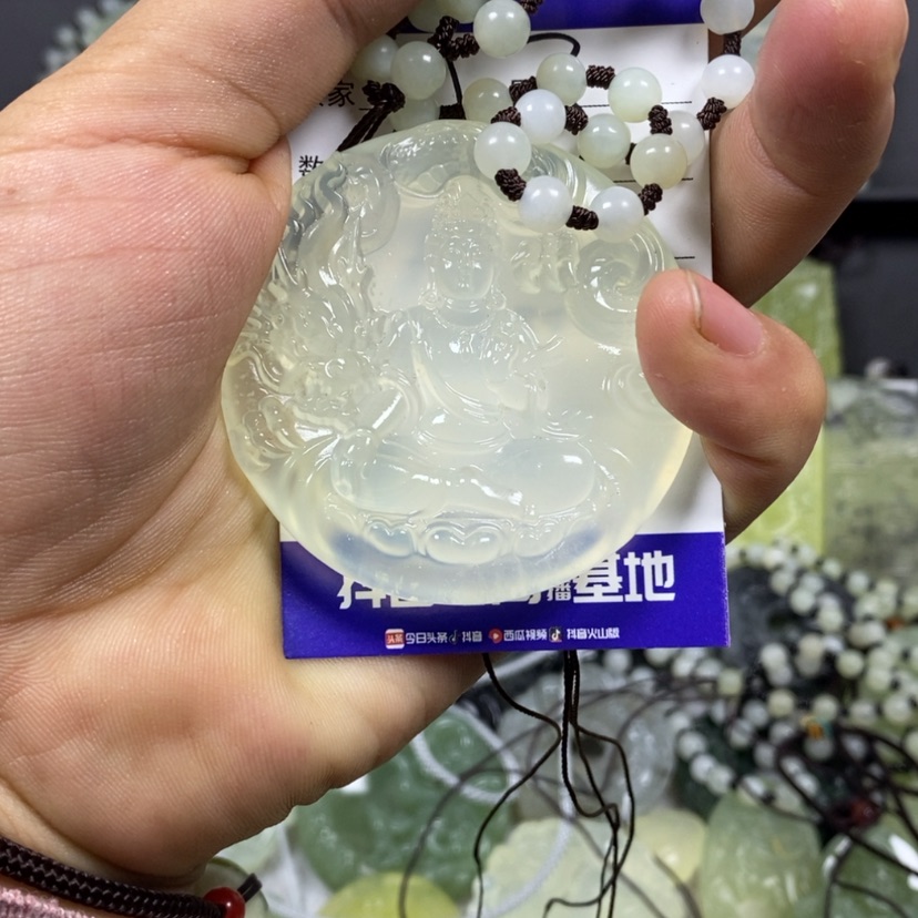 【闪购商品】蛇纹石玉颈饰未镶嵌久*