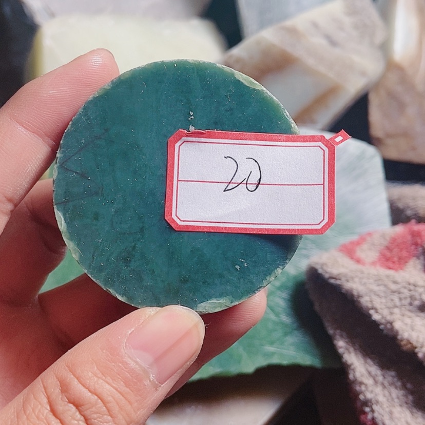 【闪购商品】和田玉（糖玉）Rr未镶嵌菲*