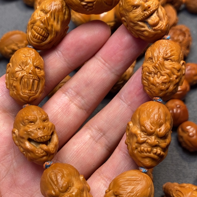 【闪购商品】橄榄核吊坠L*Y