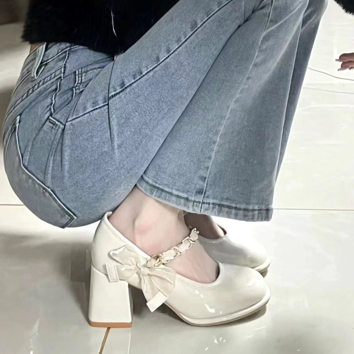 新款2023年春夏新款玛丽珍粗跟高跟鞋蝴蝶结漆皮浅口法式仙女风in