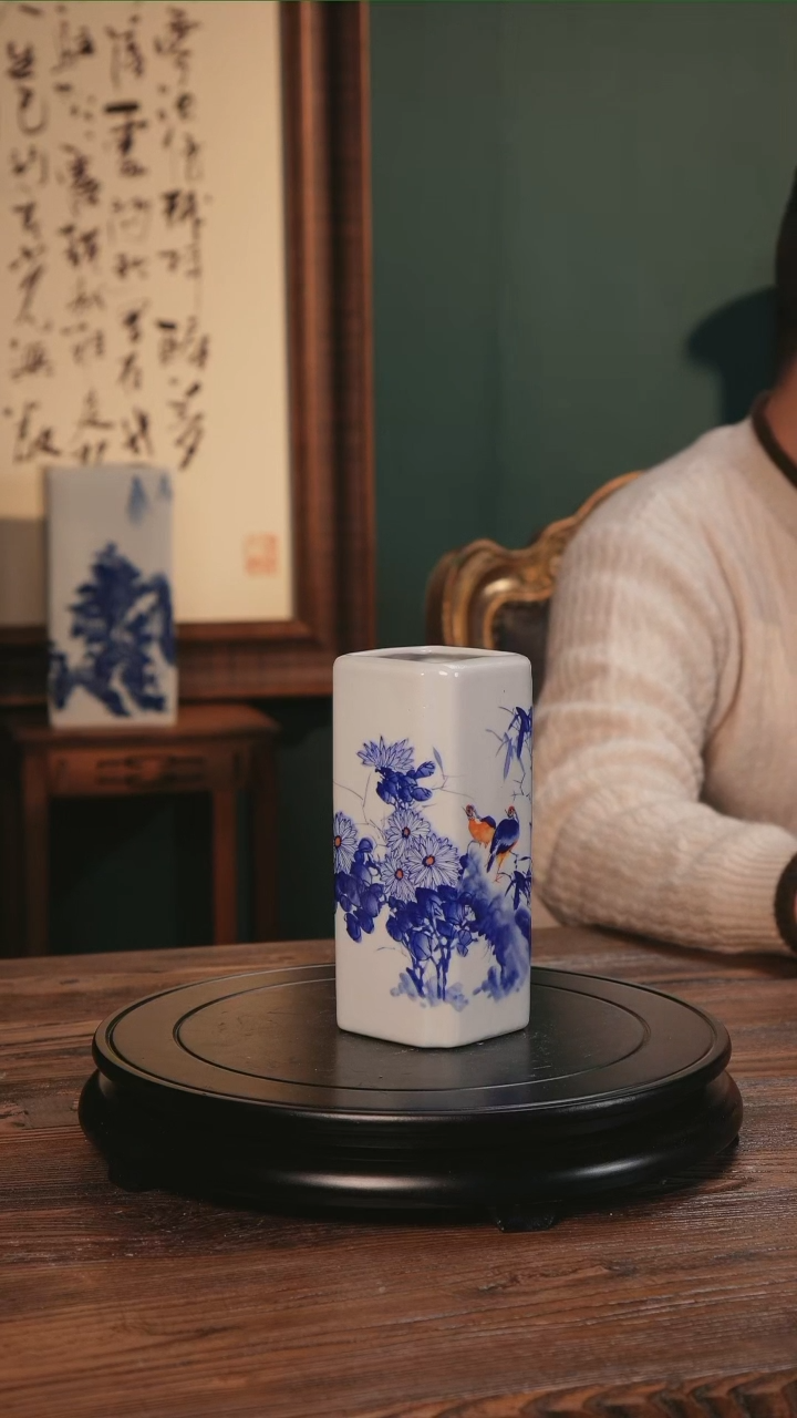 【闪购商品】陶瓷瓶青花瓷笔筒