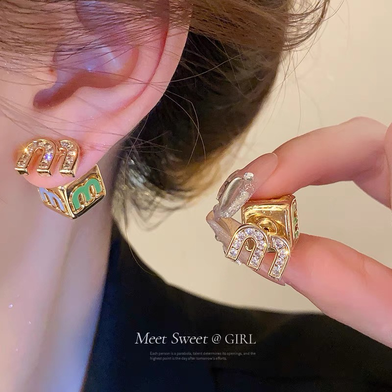 铜合金耳饰 0 2189 立体方块字母m时尚耳钉