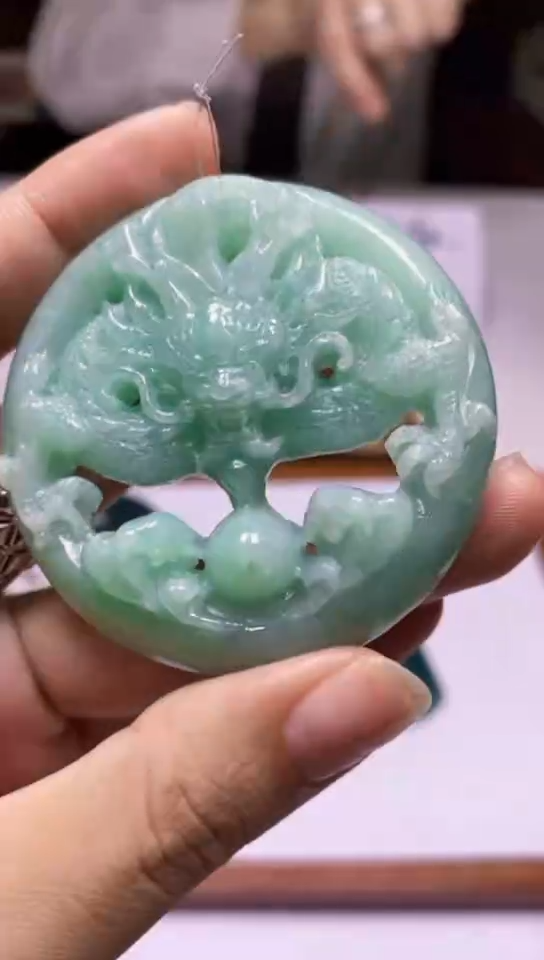 【闪购商品】定制翡翠未镶嵌宾利131213392