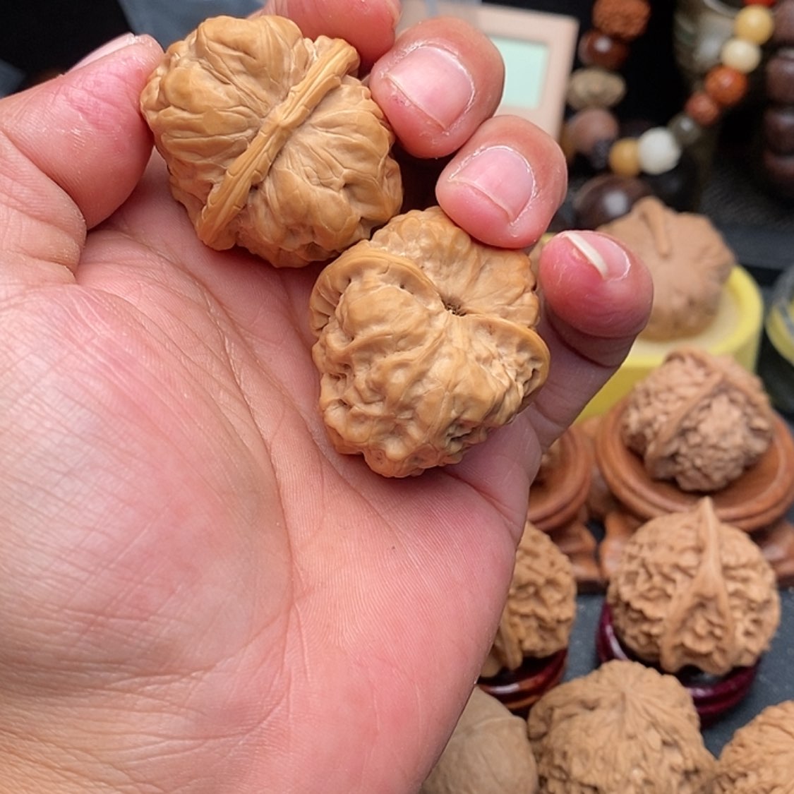 【闪购商品】文玩核桃吊坠南****）