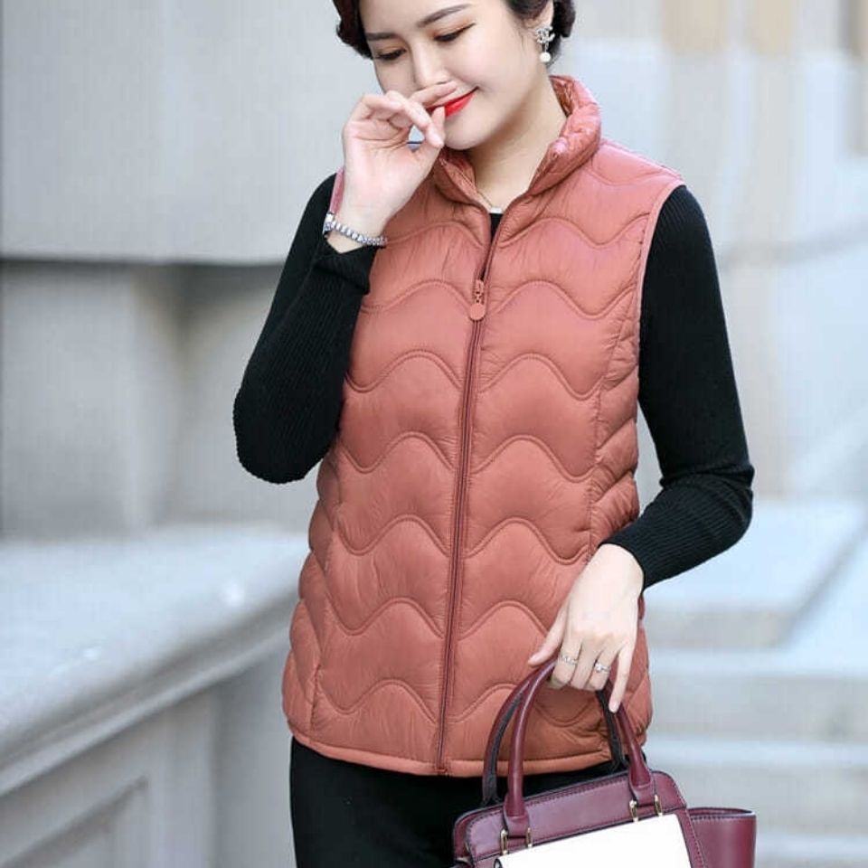 艾莱依妈妈秋冬马甲2022新款中老年女40岁50短款外穿背心马甲外套