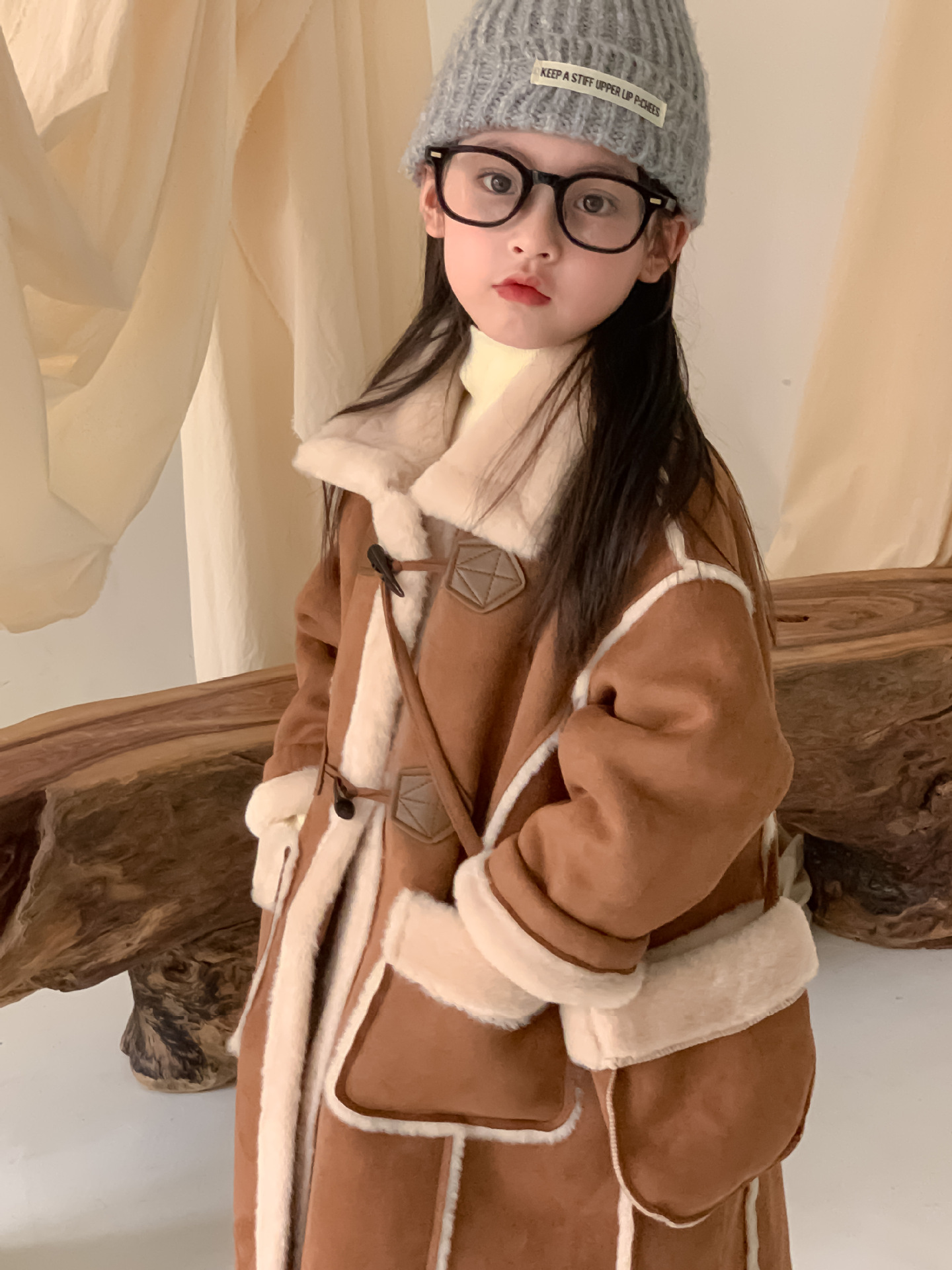 女童美拉德风外套儿童冬季新款加厚洋气长款大衣女宝皮毛一体上衣