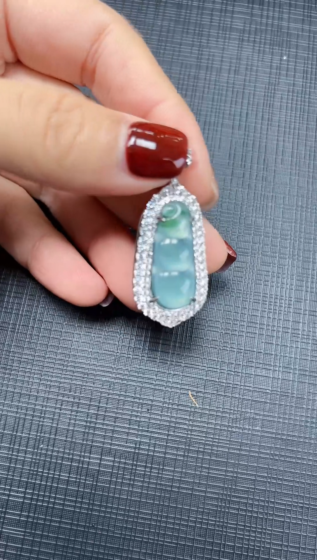 【闪购商品】翡翠吊坠(不含链)银S925镶嵌翡翠吊坠