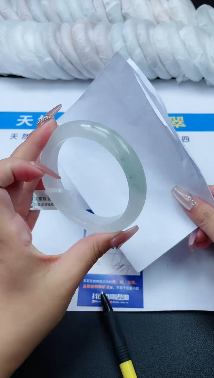 【闪购商品】石英质玉手镯未镶嵌456
