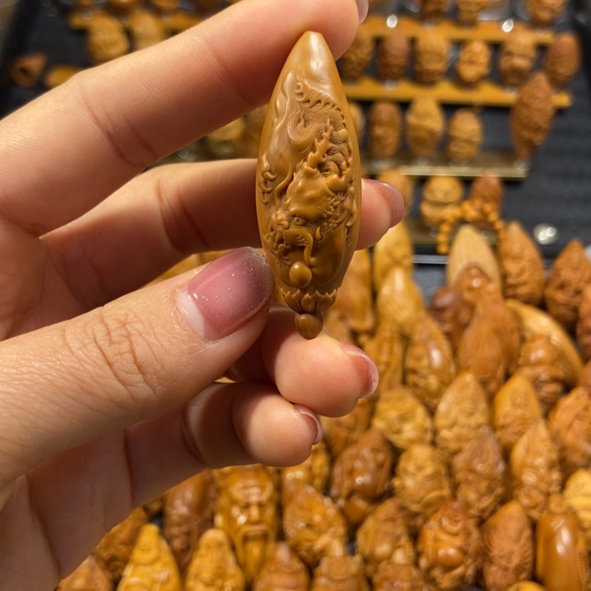【闪购商品】橄榄核核雕熊***?我603