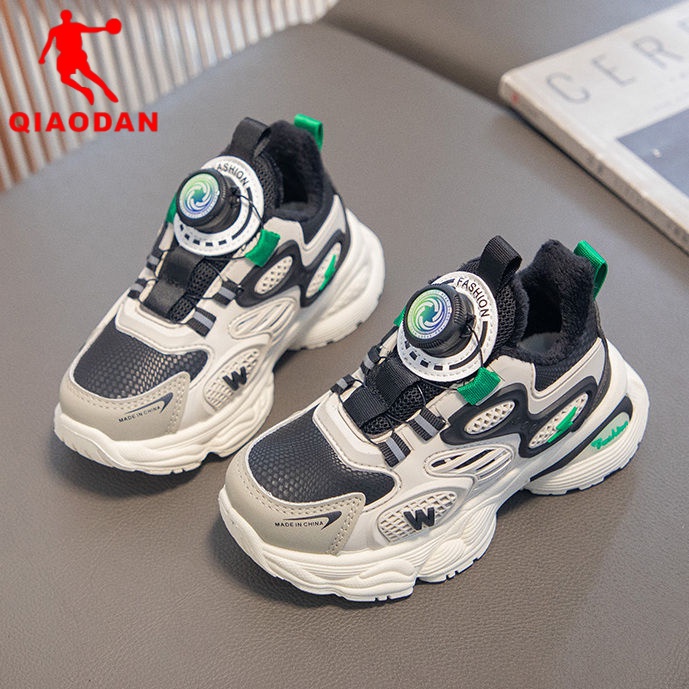 乔丹儿童断码男童二棉鞋2023冬季新款儿童加绒运动鞋旋转纽扣女童