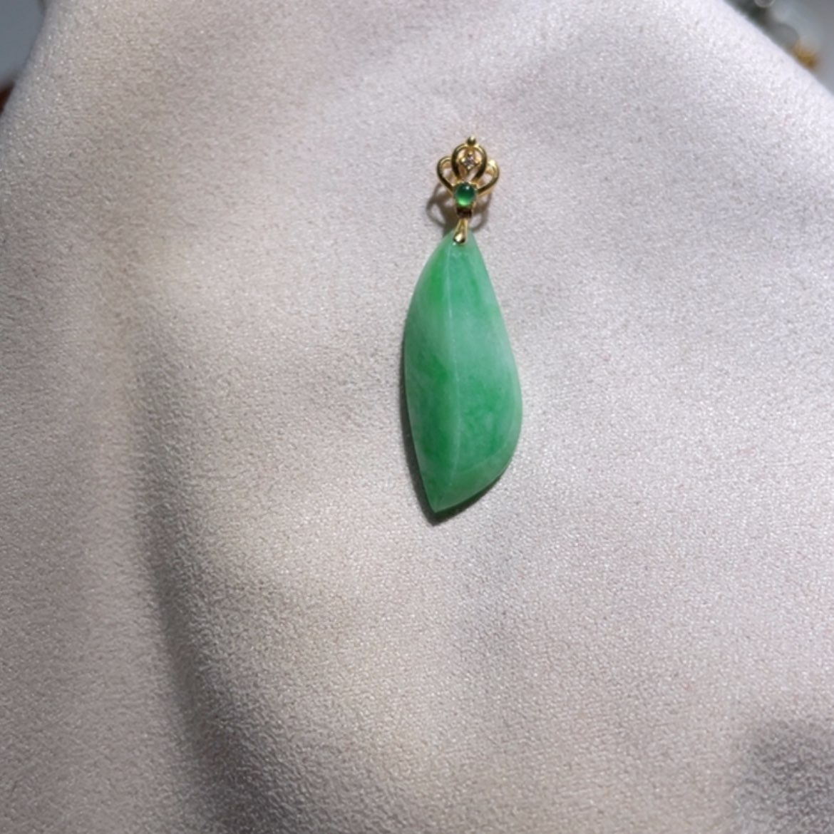 【闪购商品】翡翠颈饰未镶嵌