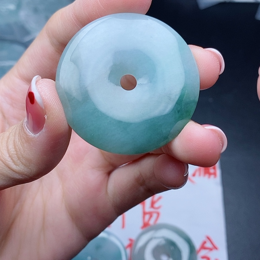【闪购商品】翡翠颈饰未镶嵌
