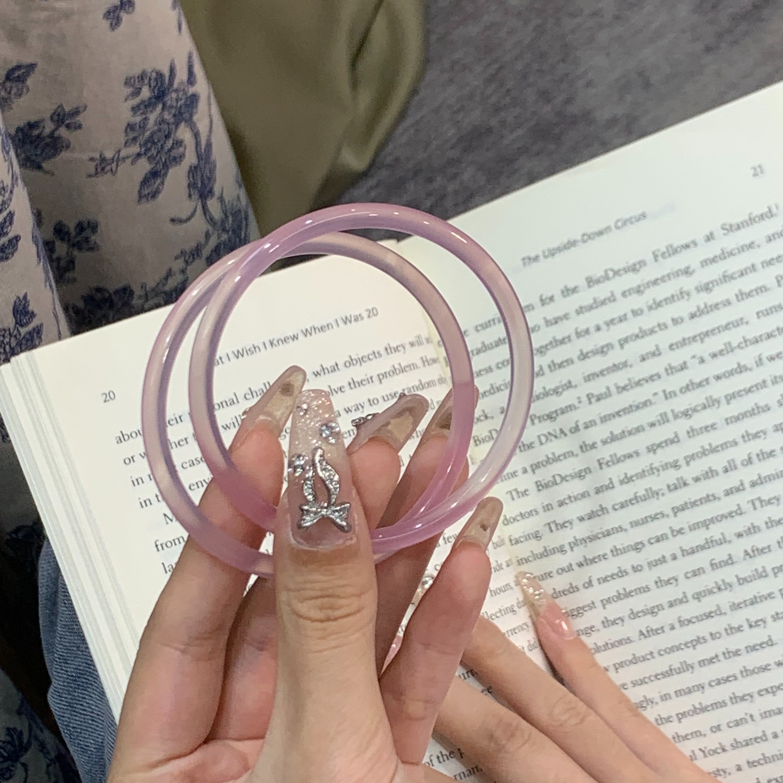 【樱花粉小叮当】天然玛瑙手镯粉色4mm叮当镯美人镯细条多样性发