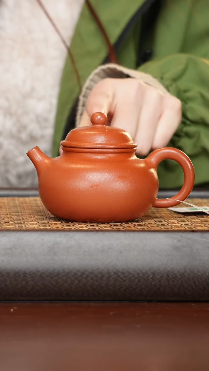 【闪购商品】紫砂茶壶朱泥光素容天——GP