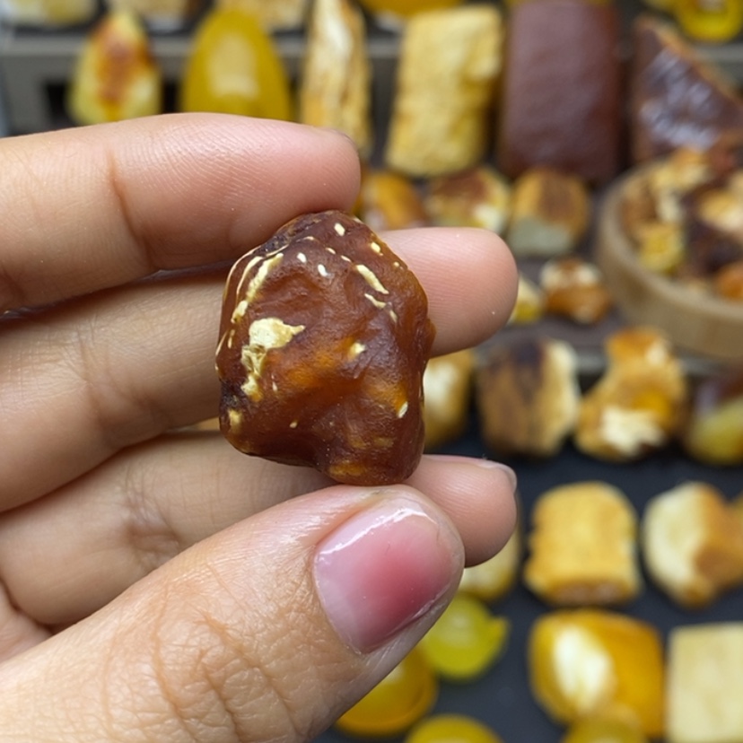 【闪购商品】定制琥珀未镶嵌大**舍