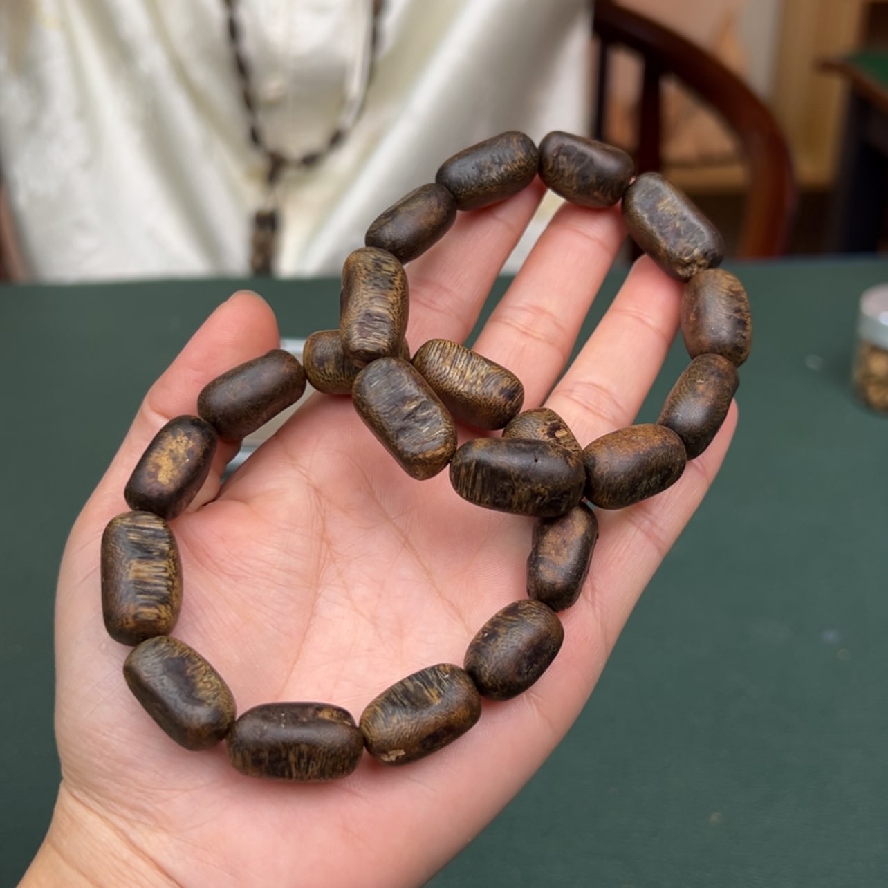 【闪购商品】沉香木手串莺歌绿奇楠香尖留疤多样性发货一条