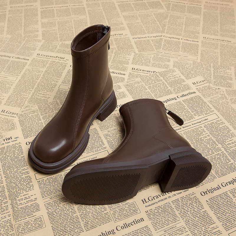 马丁靴女2024新款英伦风爆款秋冬季舒适复古加绒春秋平底显瘦瘦靴
