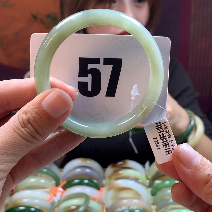 【闪购商品】和田玉手镯未镶嵌