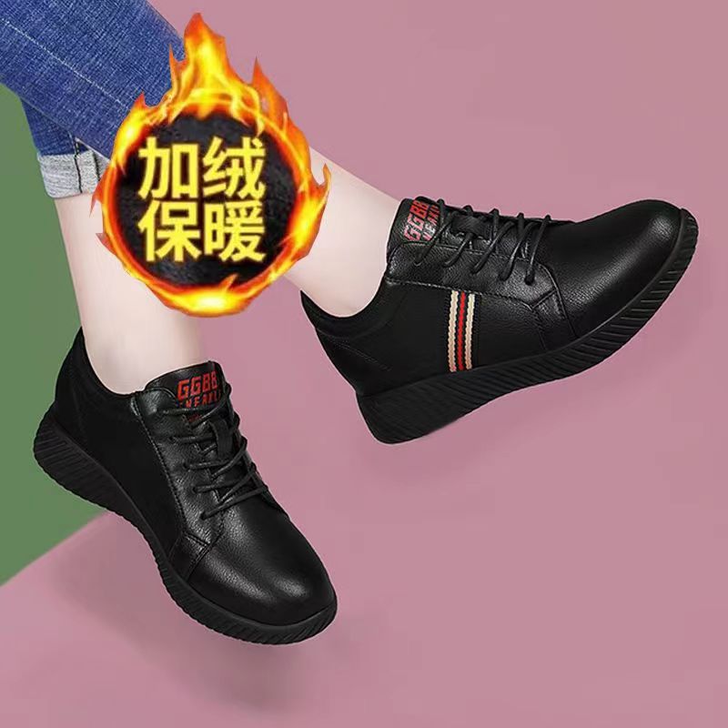 潮牌女鞋加绒黑色中年女鞋防滑防水软底软面厨房上班鞋平底百搭冬