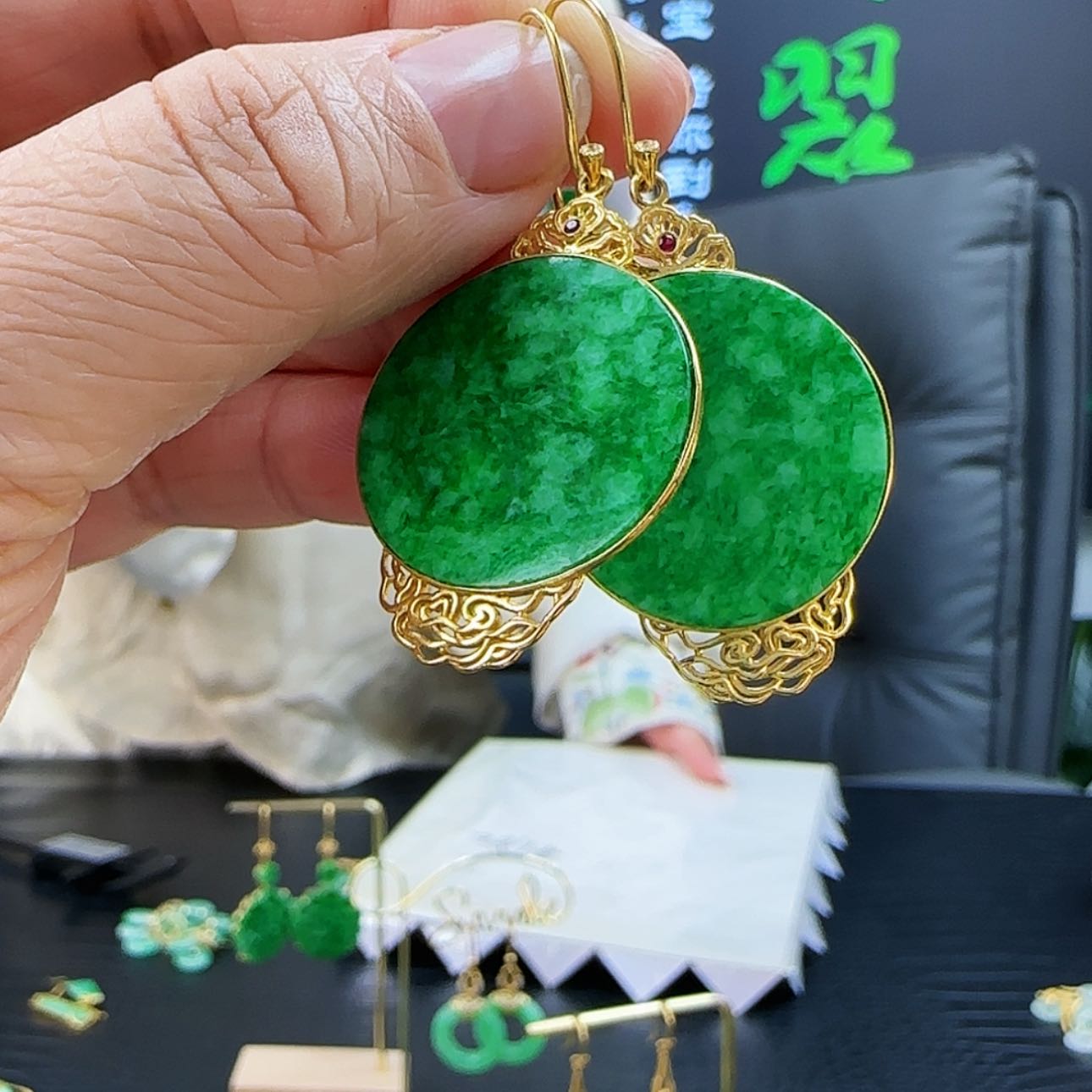 【闪购商品】翡翠耳饰18K金镶嵌