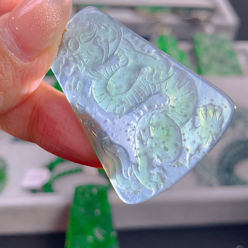 【闪购商品】翡翠颈饰18K金镶嵌