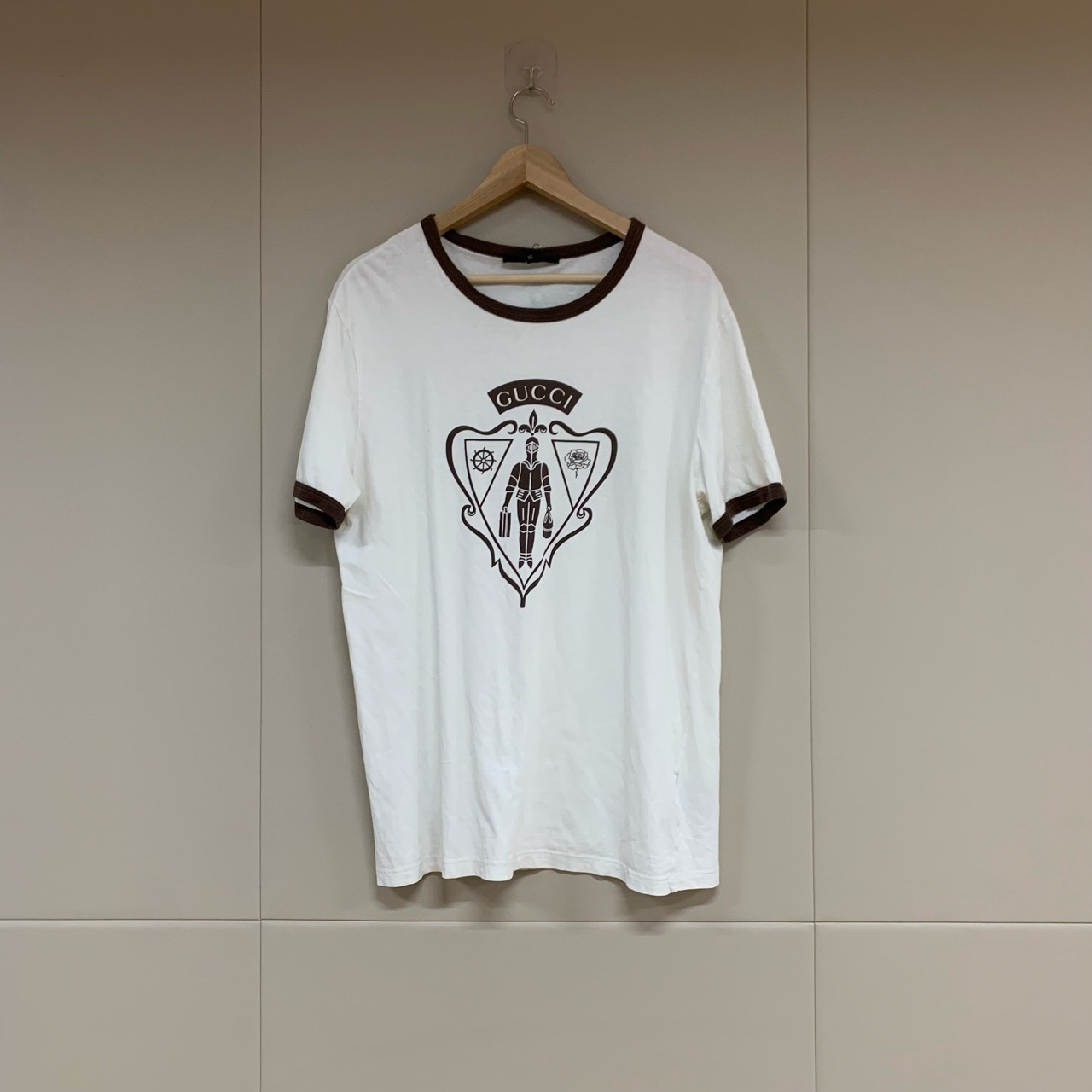 Gucci米白色卫士图案短袖/xl码/99新/14826