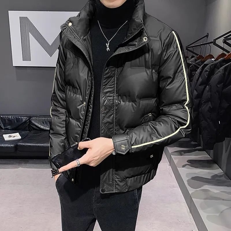 波登司2023新款白鸭绒今年爆款羽绒服短款冬季装压花新品立领羽绒