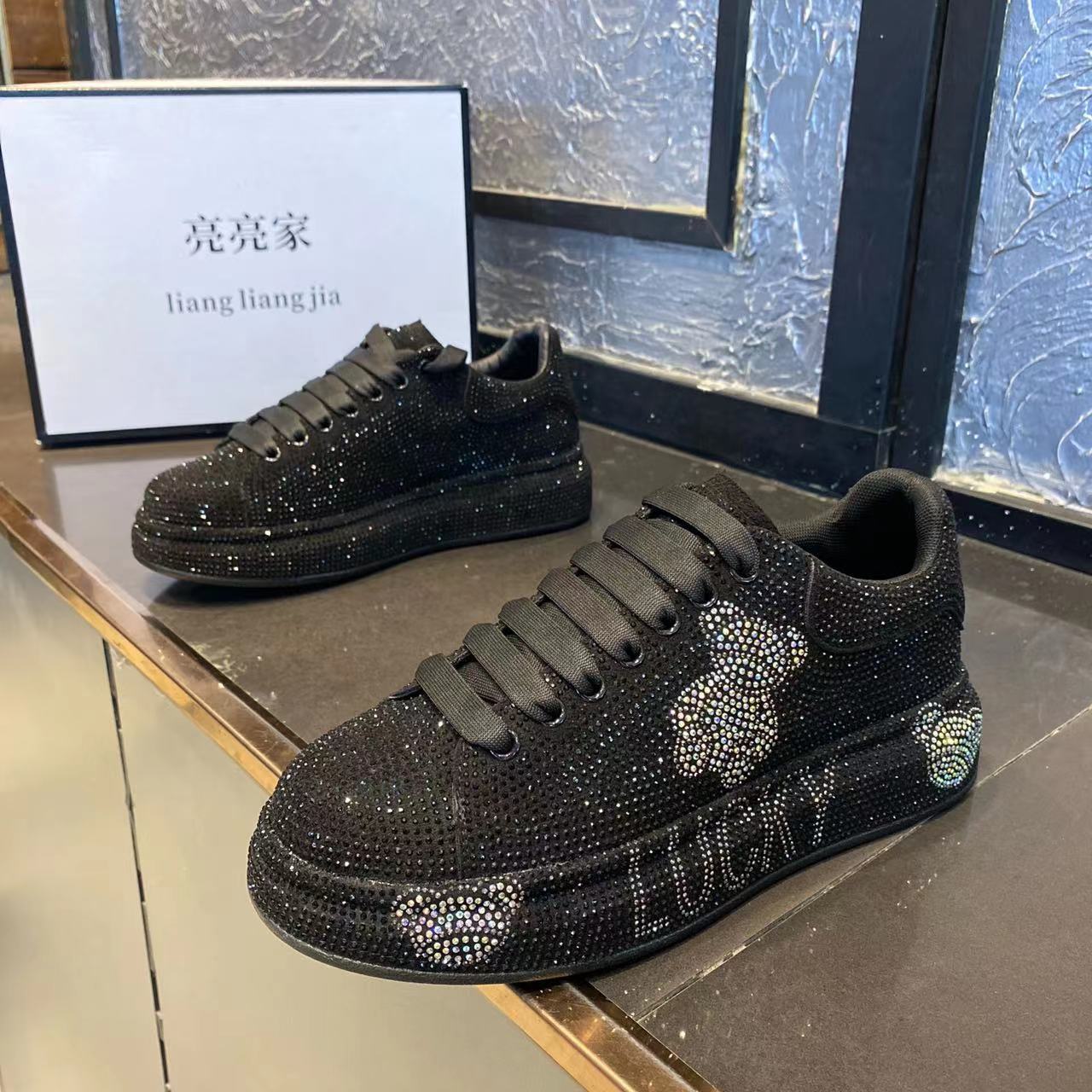 炸街满钻小熊印花增高老爹鞋ins亮面嘻哈网红板鞋爆