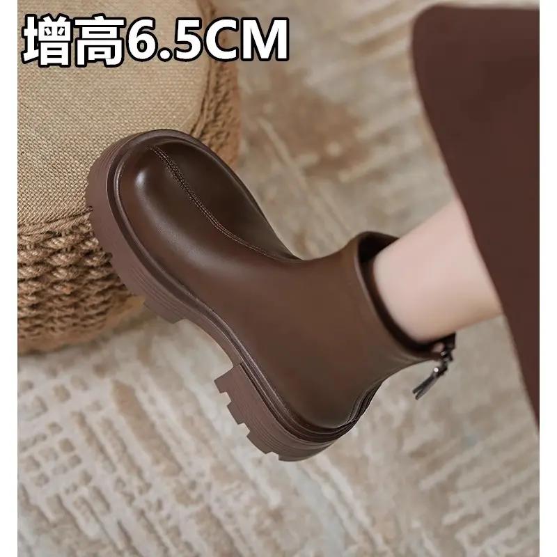 软皮厚底炸街短靴瘦瘦靴女2023秋冬新款小个子增高弹力英伦马丁靴