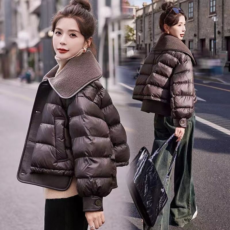 羊羔毛大翻领羽绒服女2023冬季新款韩版时尚美拉德短款白鸭绒外套