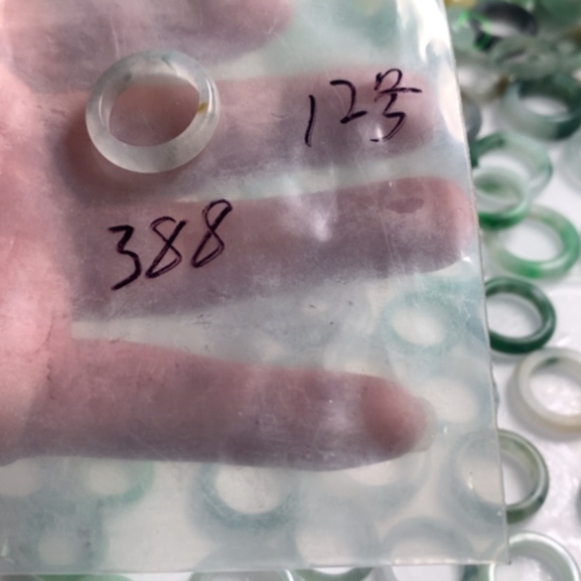 【闪购商品】定制翡翠未镶嵌余*