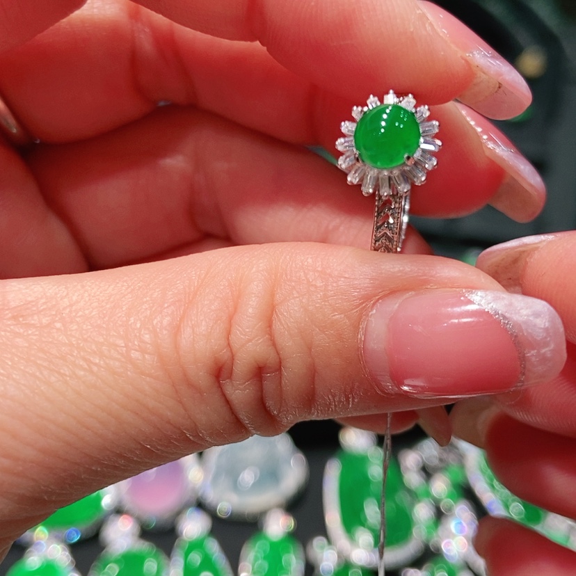 【闪购商品】翡翠翡翠未镶嵌