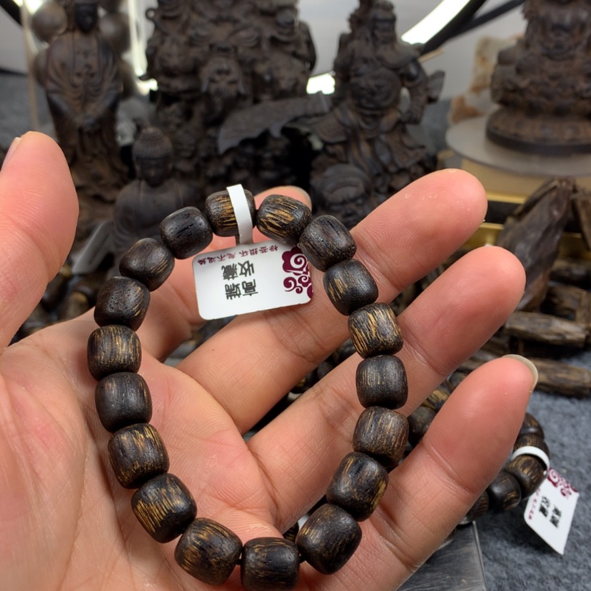 【闪购商品】香木越南虫漏1.0