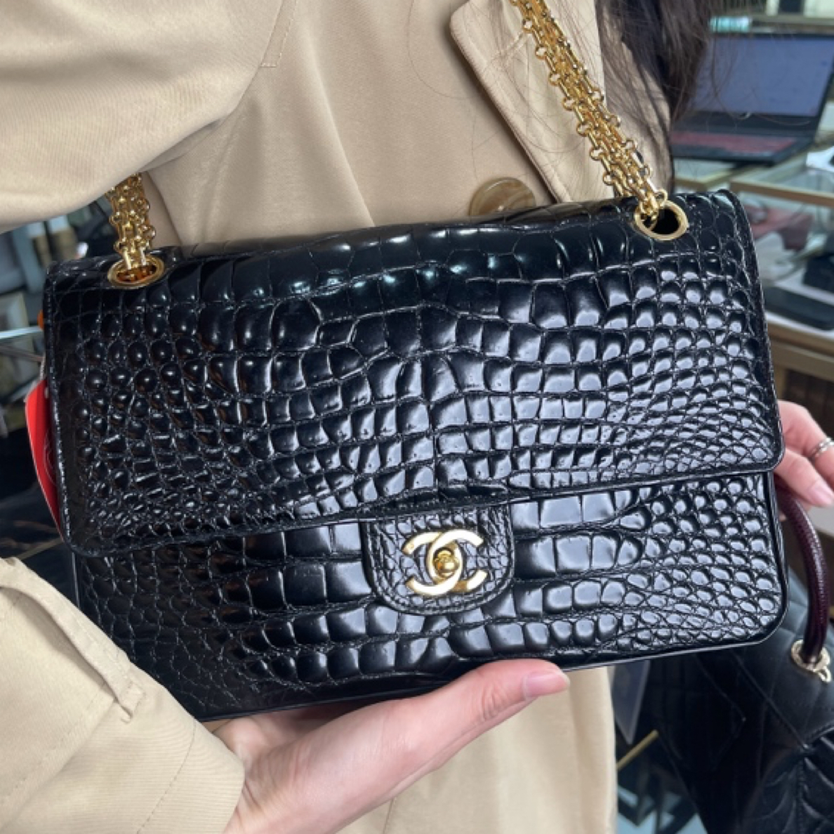 99新 Chanel/香奈儿 定金 总价60000黑金鳄鱼(两点鳄)CF 单肩包