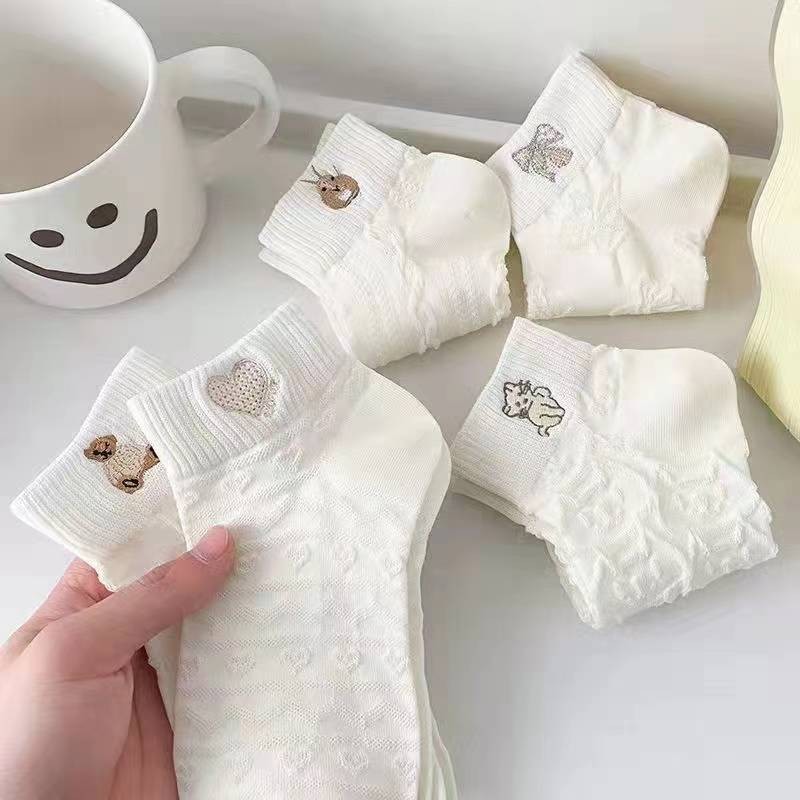 白色袜子女短袜ins潮百搭秋冬款可爱卡通日系学生短筒袜透气薄款