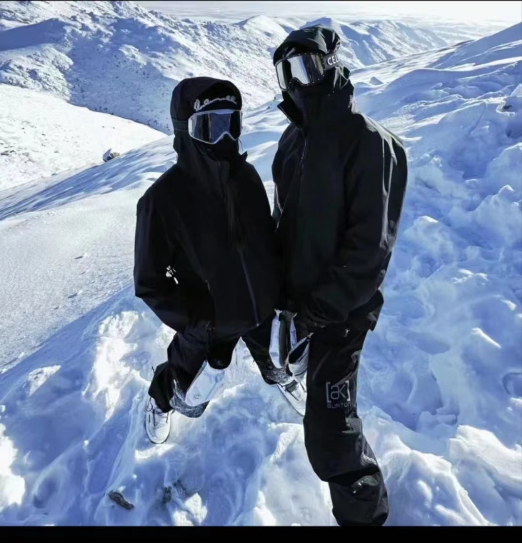 【加绒】【保暖】【加厚】防水防风防雪户外登山连帽透气时尚冲锋衣