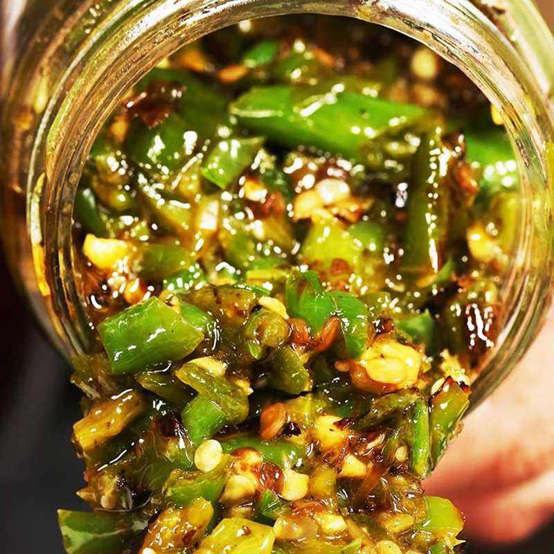 四川烧椒酱拌面下饭酱青椒酱下饭辣椒酱传统调味炒制拌饭美味食品