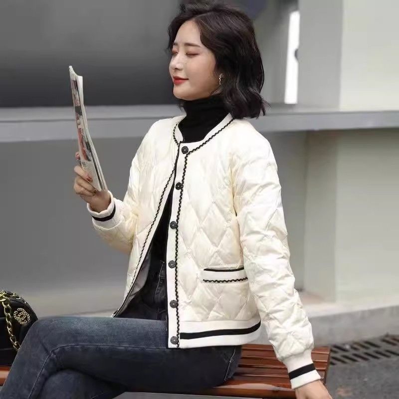 小香风轻薄羽绒服女2023年冬季新款时尚洋气小个子高级感菱