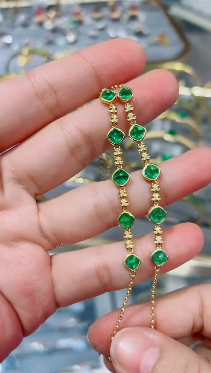 【闪购商品】祖母绿手链18K金镶嵌·多样性发其一