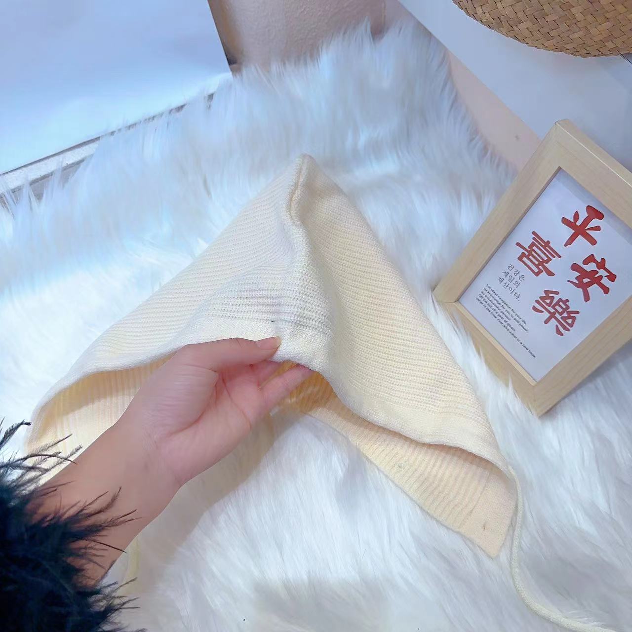 【贝贝优品】女童时装洋气保暖 冬季皮衣服饰衣领毛绒绒毛领针织帽