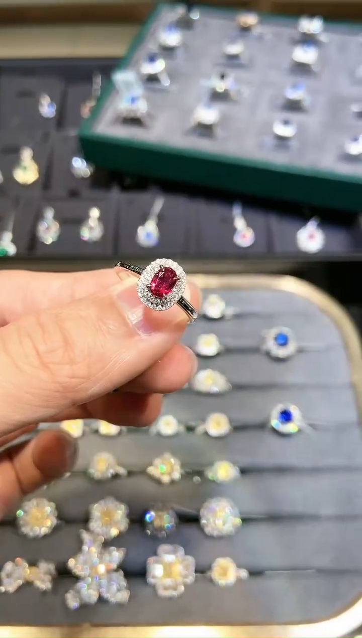 【闪购商品】红宝石戒指18K金镶嵌0.66ct/7天鉴赏/顺丰包邮