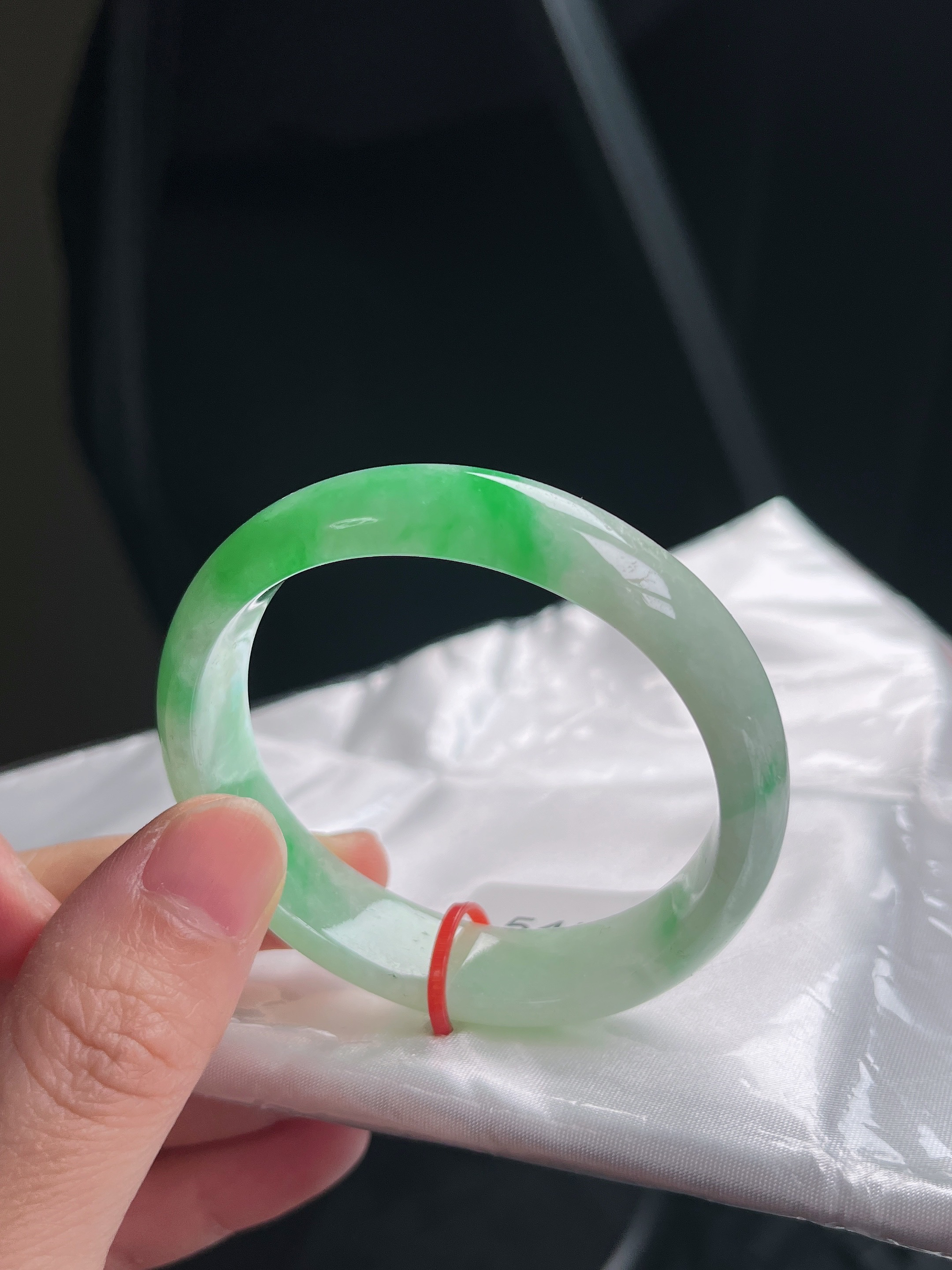 52圈贵妃手镯飘阳绿适合50-51圈545