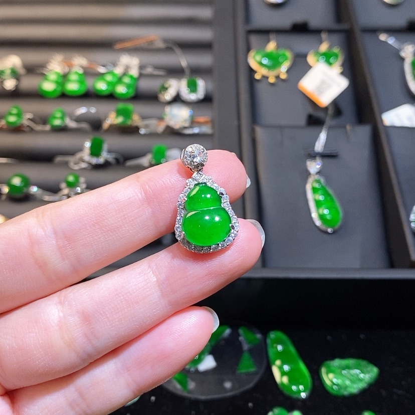 【闪购商品】翡翠葫芦银S925镶嵌